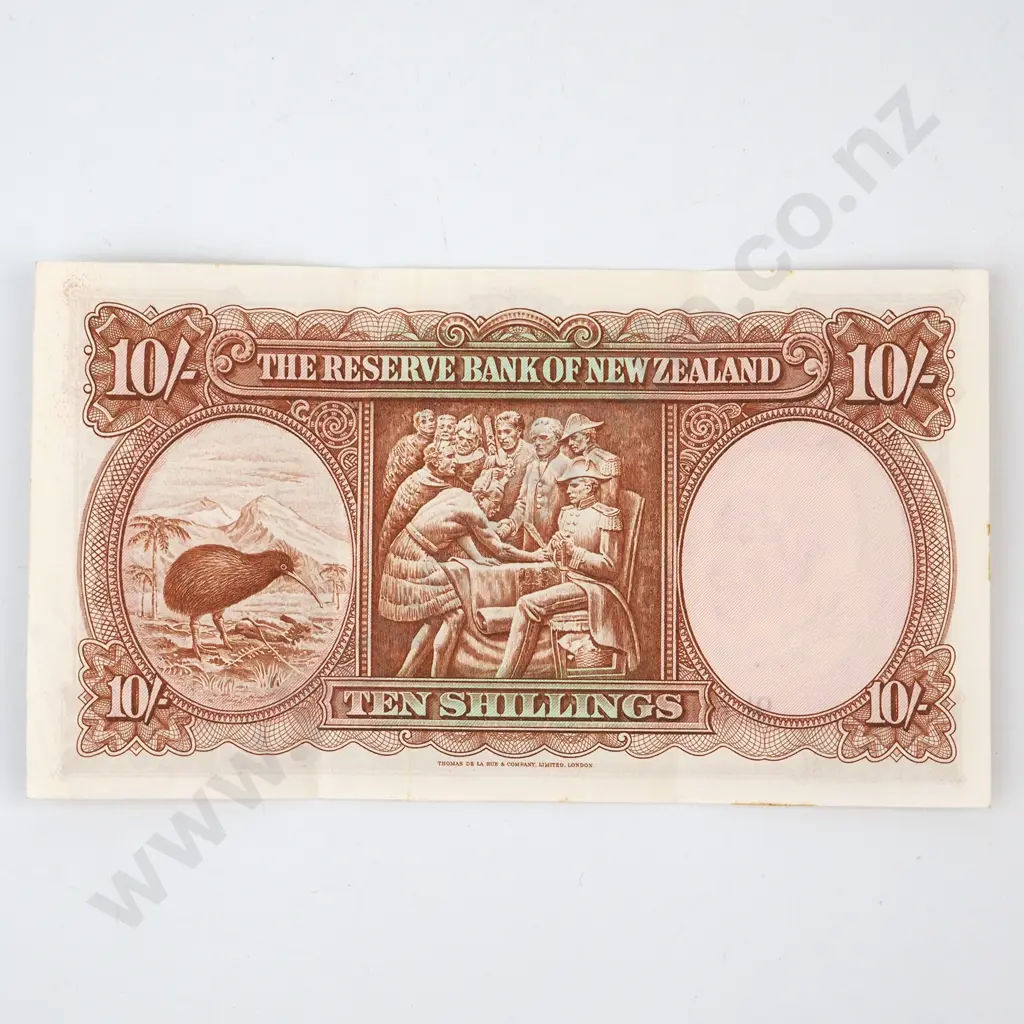 TEN SHILLINGS, FLEMING SIGNATURE, SERIAL 9L 694667 ( LAST PREFIX OF SIGNATURE ), VERY FINE, C.V. $70 Image 1++
