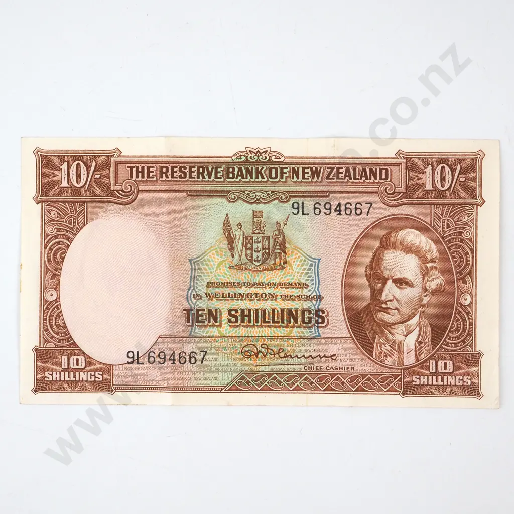 TEN SHILLINGS, FLEMING SIGNATURE, SERIAL 9L 694667 ( LAST PREFIX OF SIGNATURE ), VERY FINE, C.V. $70 Image 1++