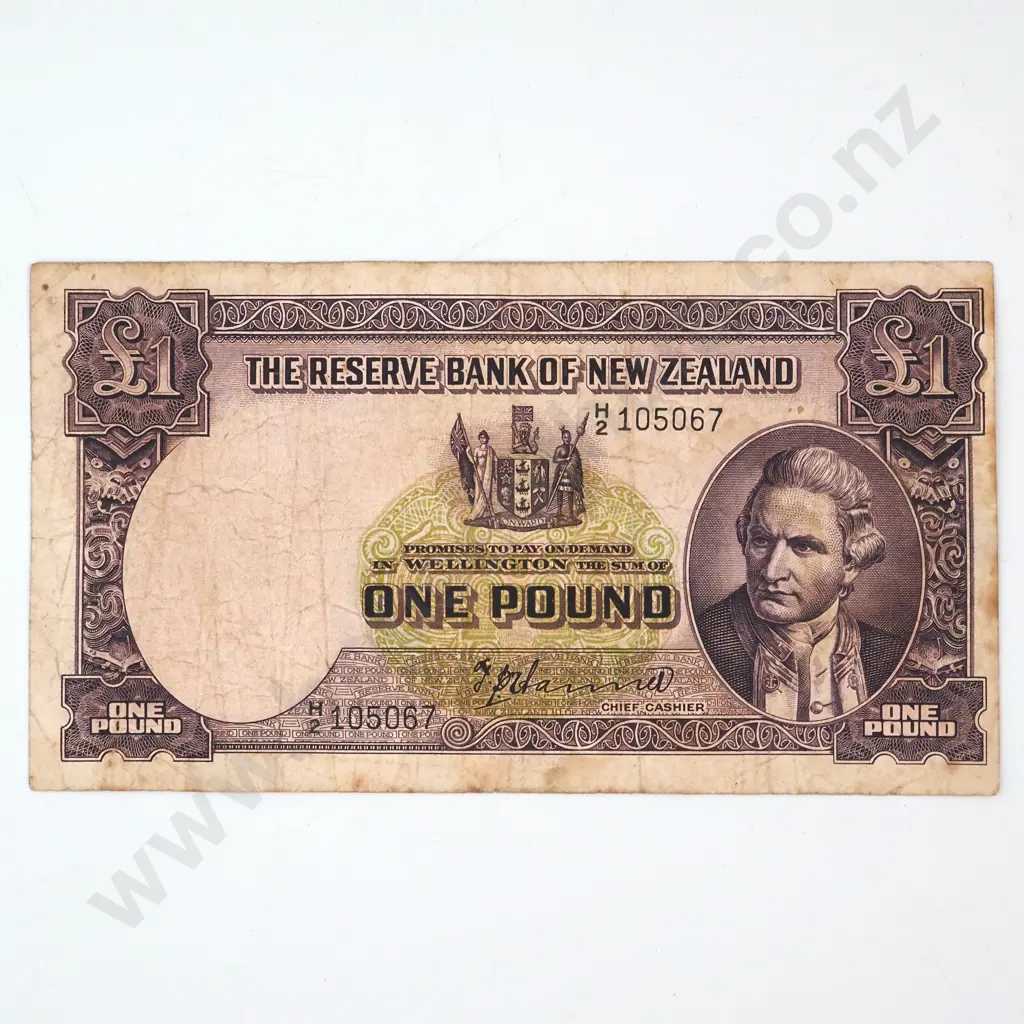 ONE POUND, HANNA SIGNATURE, SERIAL H OVER 2 105067 ( LAST PREFIX OF SIGNATURE ), VERY GOOD, C.V. $350 Image 1++
