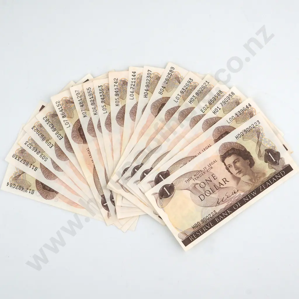 19 X WILKS SIGNATURE, PREFIXES H00, L00, H01, E02, H03, L03, B04, H04, L04, K05, L05, K06, K07, L07, E08, E09, S09, B11, B12, VERY FINE TO EXTREMELY FINE Image 1++