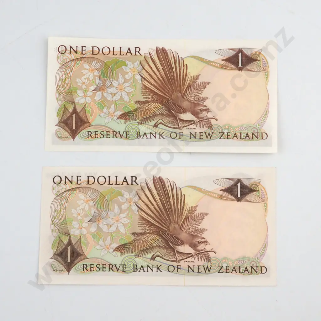 2 X HARDIE TYPE 1 SIGNATURE, SERIALS Y91 721346* AND Y92 305374*, UNCIRCULATED, C.V. $85 Image 1++