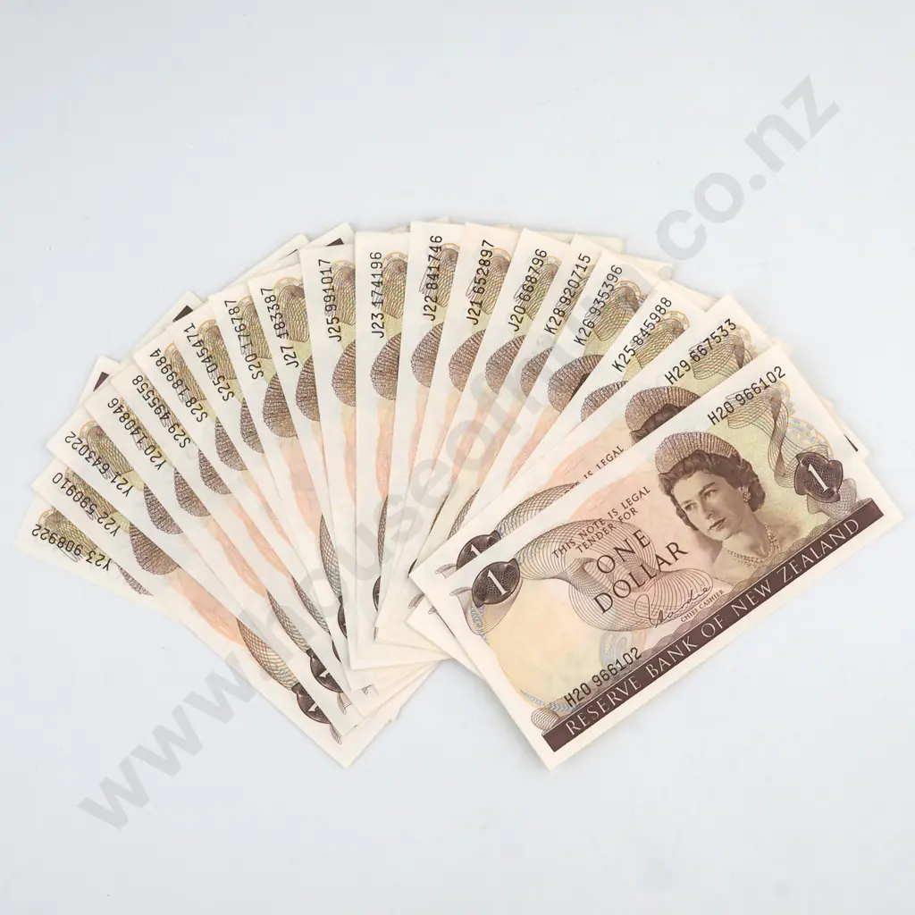 19 X HARDIE TYPE 1 SIGNATURE, PREFIXES H20, H29, K25, K26, K28, J20, J21, J22, J23, J25, J27, S20, S25, S28, S29, Y20, Y21, Y22, Y23, ALMOST UNCIRCULATED, C.V. $380 Image 1++