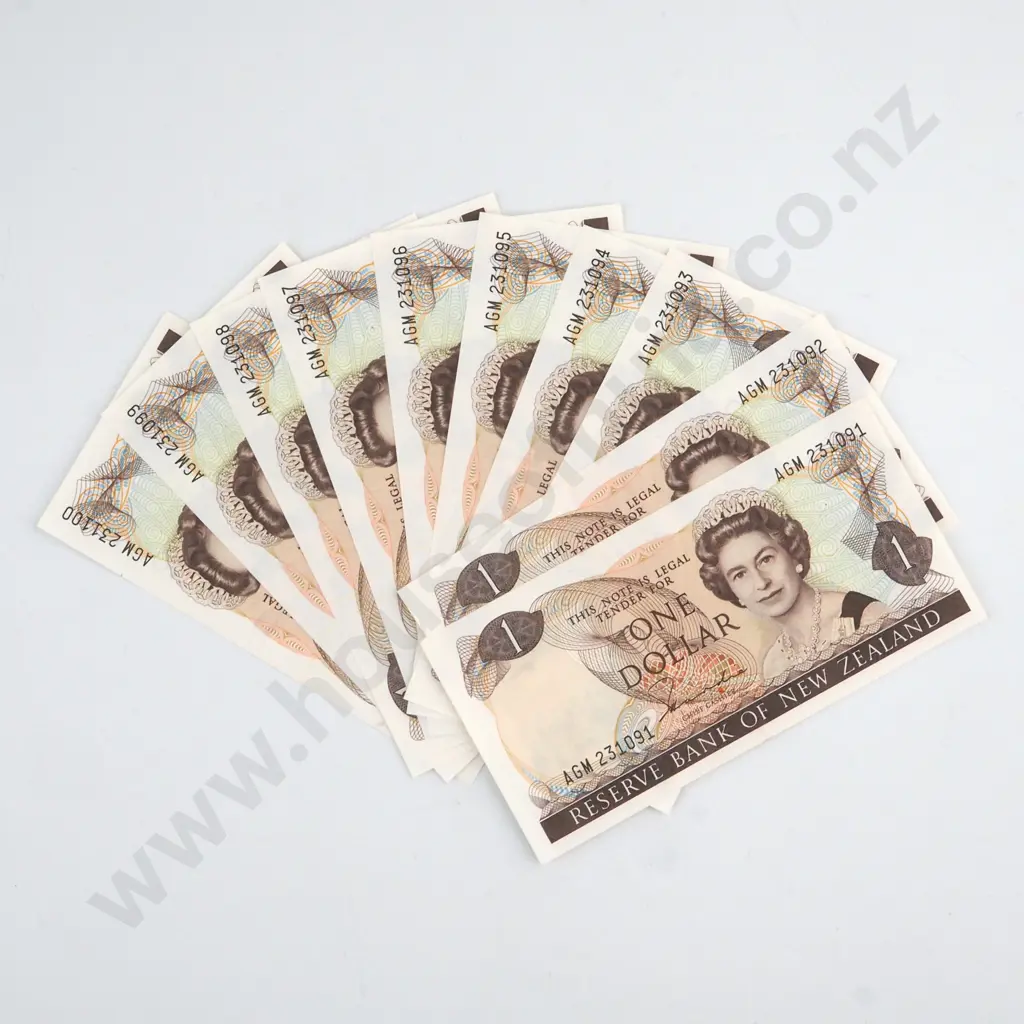 10 X CONSECUTIVELY NUMBERED HARDIE TYPE 2 SIGNATURE, SERIALS AGM 231091 TO AGM 231100, ALMOST UNCIRCULATED, C.V. $90 Image 1++