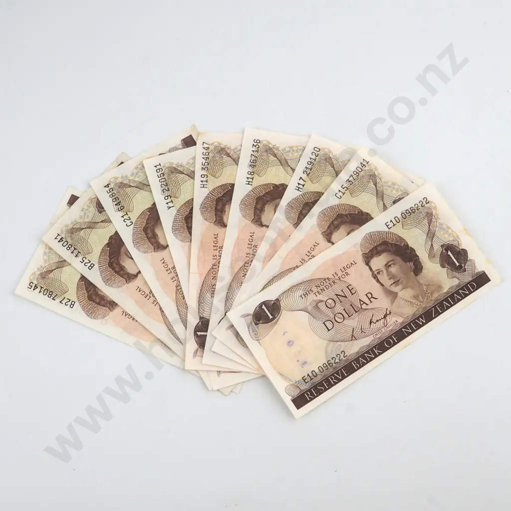 9 X KNIGHT SIGNATURE, PREFIXES  E10, C15, H17, H18, H19, Y19, C21, B25, B27,  FINE TO EXTREMELY FINE Image 1++