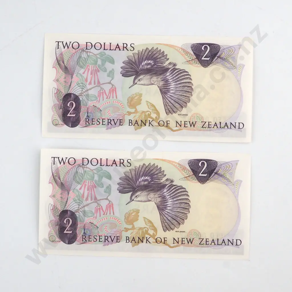 CONSECUTIVELY NUMBERED PAIR WILKS SIGNATURE, SERIALS 0E0 000562 / 3, ( LOW NUMBERS ) ( FIRST PREFIX OF SIGNATURE ), UNCIRCULATED, C.V. $300 Image 1++