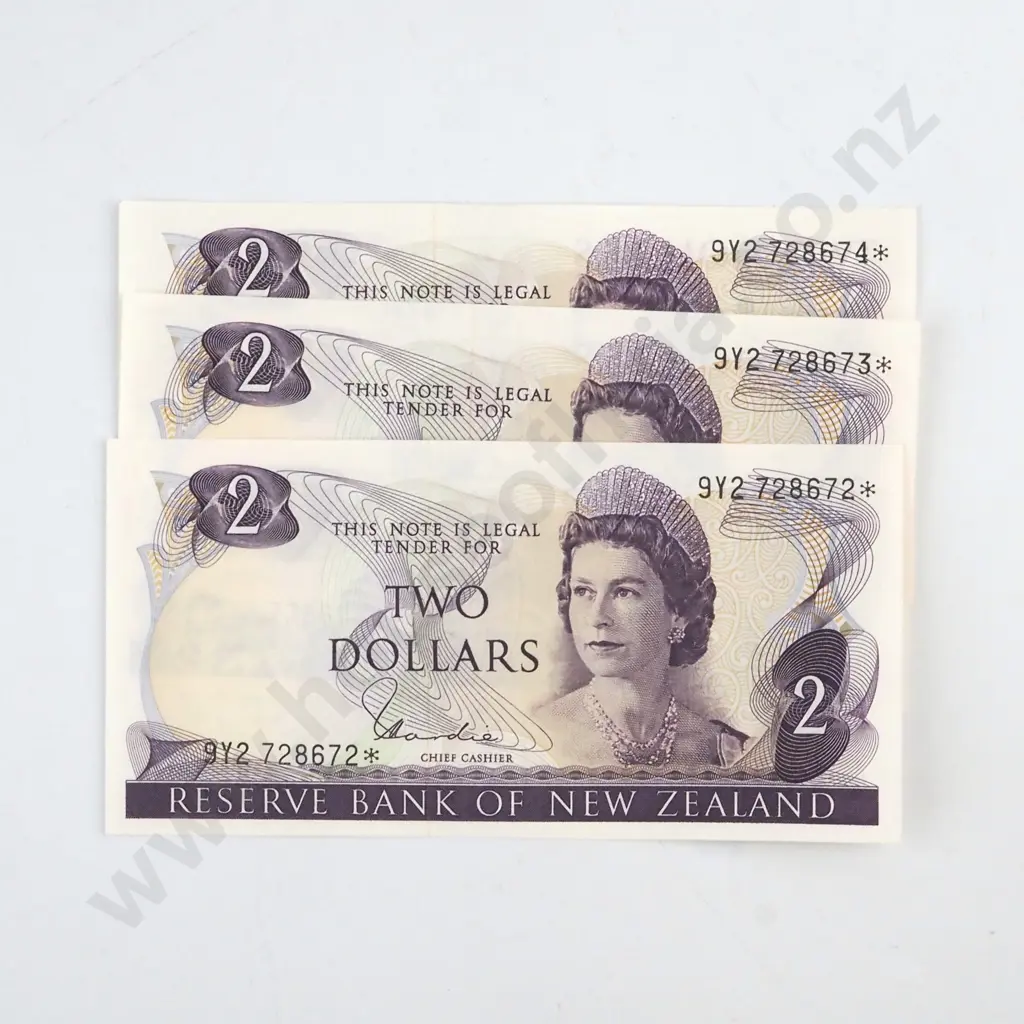 3 X HARDIE TYPE 1 SIGNATURE, SERIALS 9Y2 728672*,3*, 4*, ALMOST UNCIRCULATED, C.V. $135 Image 1++