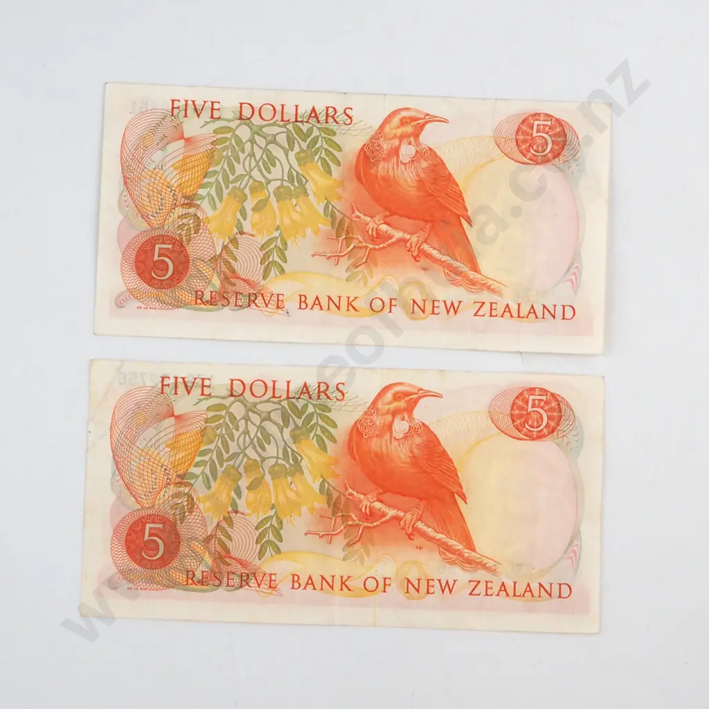2 X KNIGHT SIGNATURE, SERIALS 136 256861 AND 138 162756, VERY FINE, C.V. $80 Image 1++