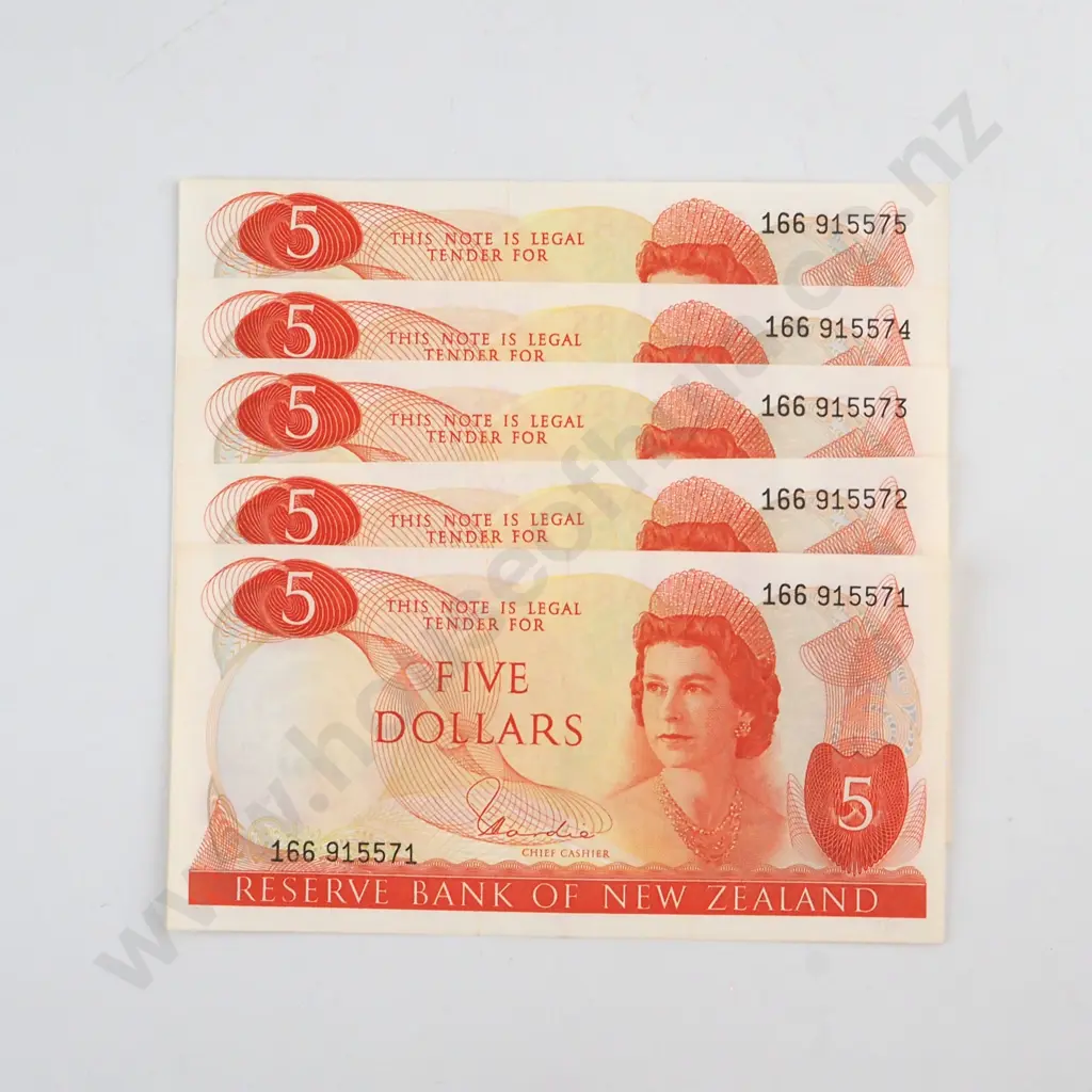 5 X CONSECUTIVELY NUMBERED HARDIE TYPE 1 SIGNATURE, SERIALS 166 915571 TO 166 915575, ALMOST UNCIRCULATED, C.V. $300 Image 1++