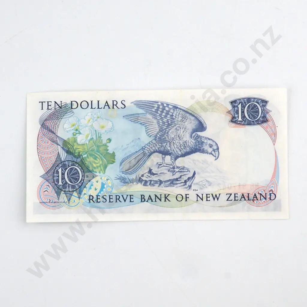 RUSSELL SIGNATURE, SERIAL NB 917042*, VERY FINE, C.V. $120 Image 1++