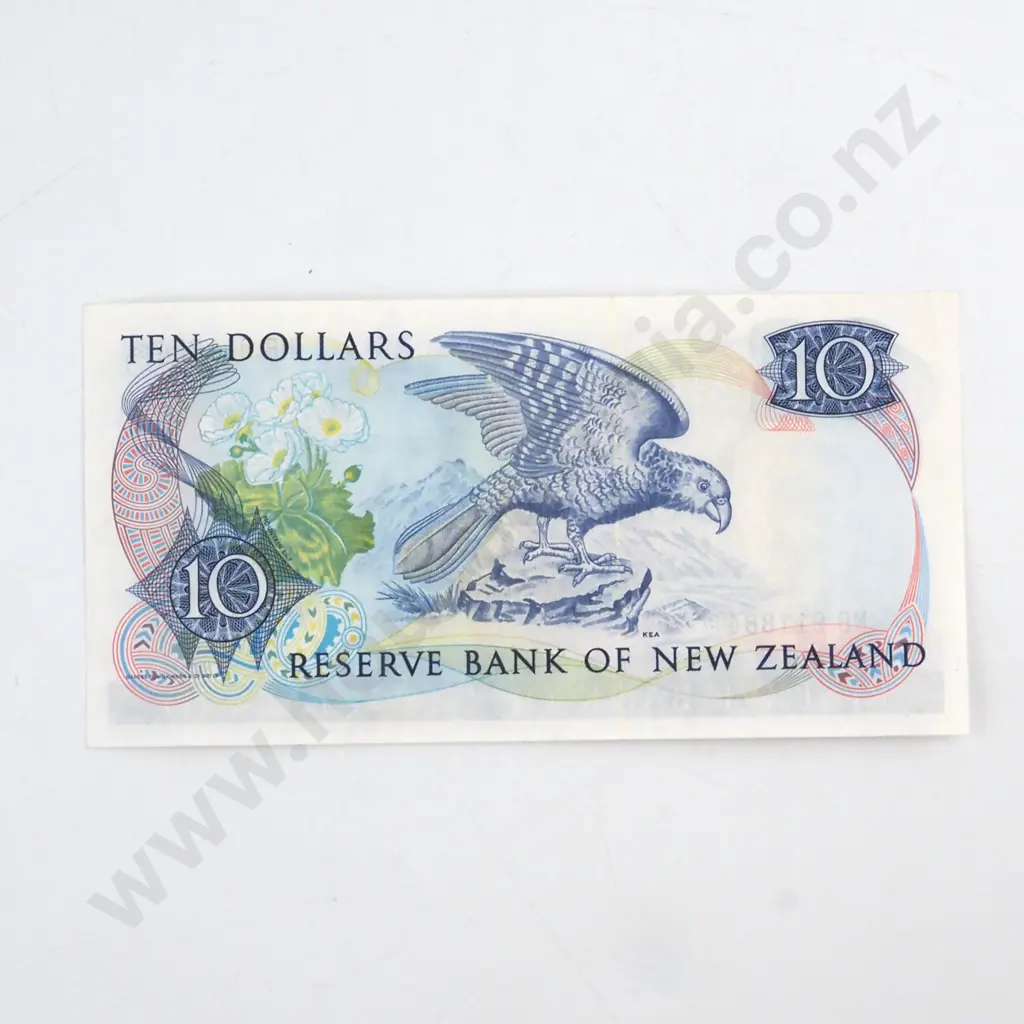 RUSSELL SIGNATURE, SERIAL NB 911884*, ALMOST UNCIRCULATED, C.V. $250 Image 1++