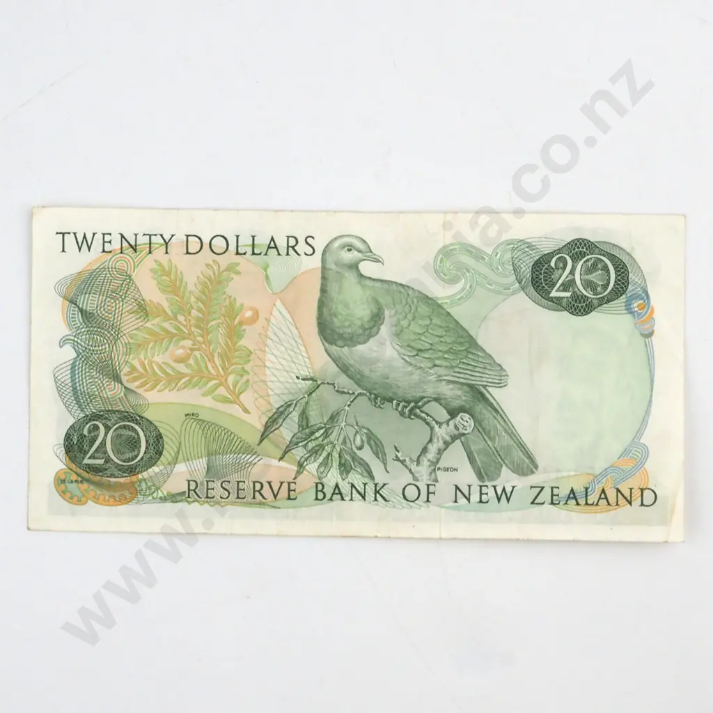 HARDIE TYPE 1 SIGNATURE, SERIAL EE 944234 ( FIRST PREFIX OF SIGNATURE ), FINE, C.V. $175 Image 1++