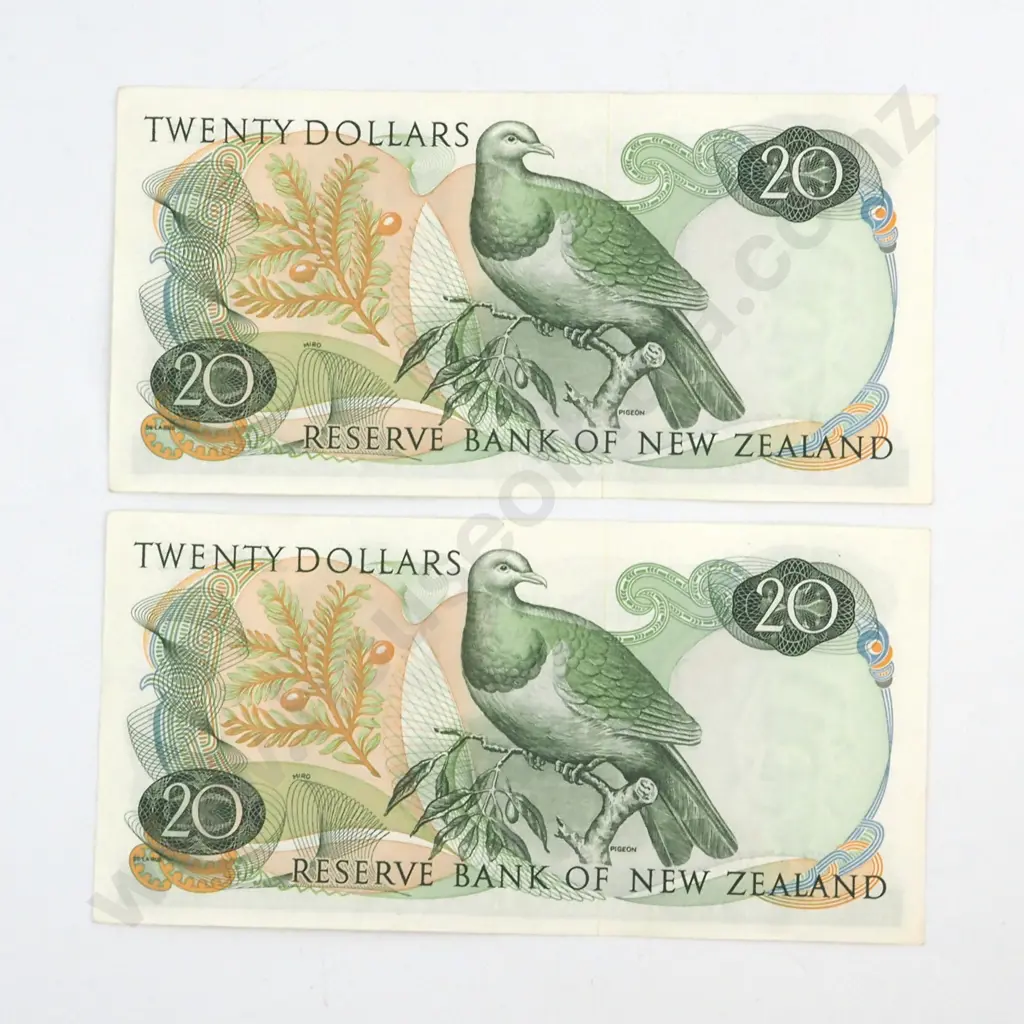 CONSECUTIVELY NUMBERED PAIR HARDIE TYPE 1  SIGNATURE, SERIALS JB 473031 / 2, EXTREMELY FINE, C.V. $240 Image 1++