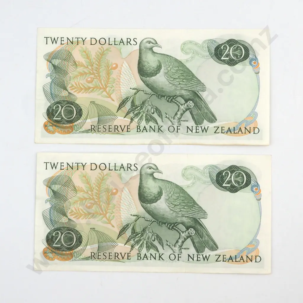 CONSECUTIVELY NUMBERED PAIR HARDIE TYPE 1  SIGNATURE, SERIALS JE 206235 / 6, ALMOST UNCIRCULATED, C.V. $350 Image 1++