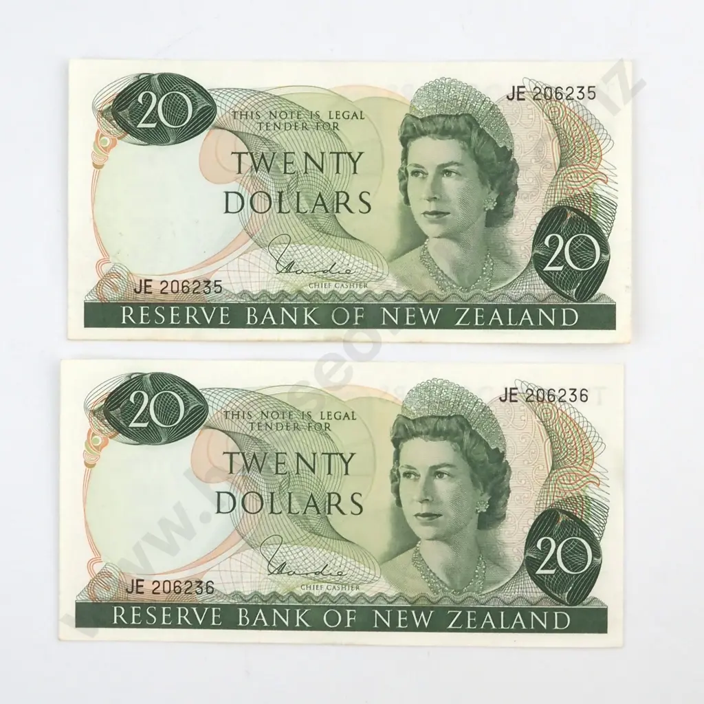 CONSECUTIVELY NUMBERED PAIR HARDIE TYPE 1  SIGNATURE, SERIALS JE 206235 / 6, ALMOST UNCIRCULATED, C.V. $350 Image 1++