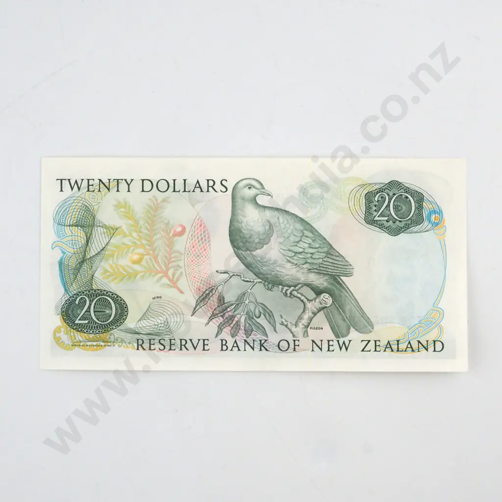 RUSSELL SIGNATURE, SERIAL TDW 206170, UNCIRCULATED, C.V. $140 Image 1++