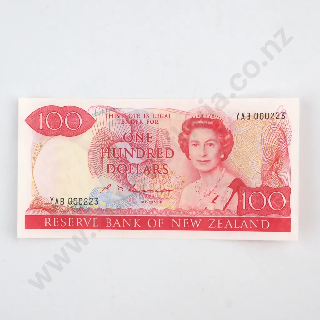RUSSELL SIGNATURE, SERIAL YAB 000223 ( LOW NUMBER ) ( FIRST PREFIX OF SIGNATURE ), UNCIRCULATED, C.V. $1100 Image 1++