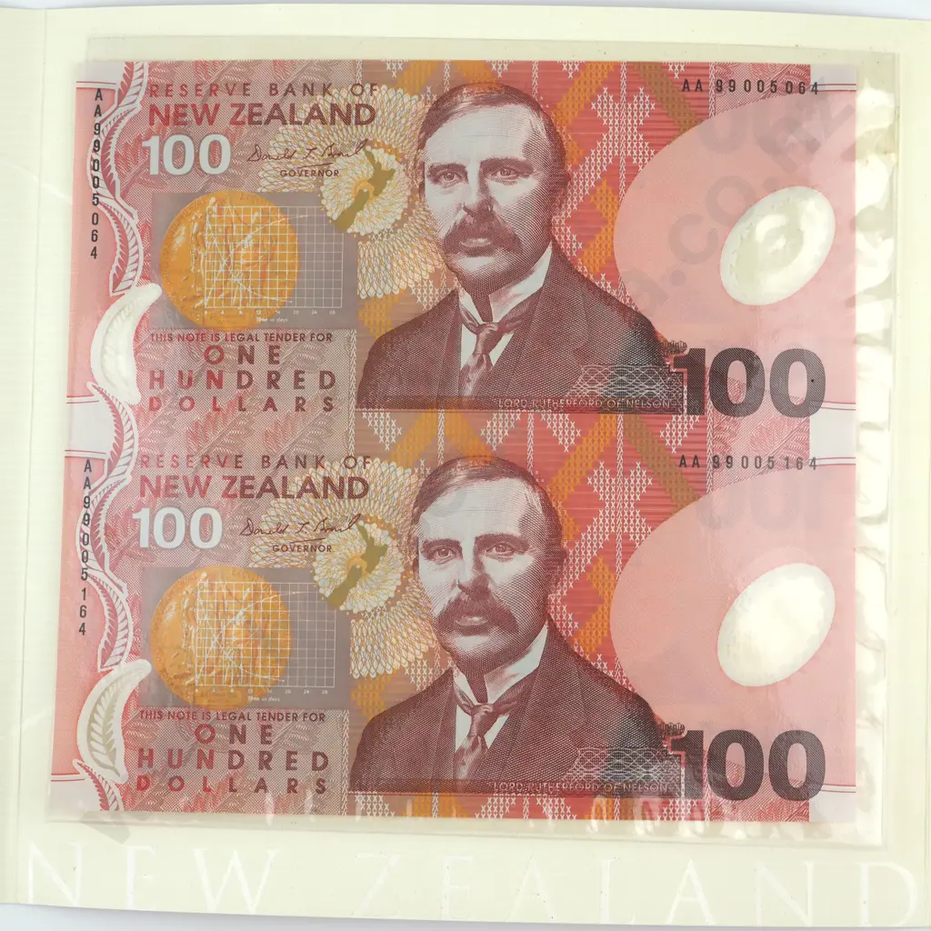 1999 UNCUT PAIR OF $100 NOTES, BRASH TYPE II SIGNATURE, C.V. $425 Image 1++