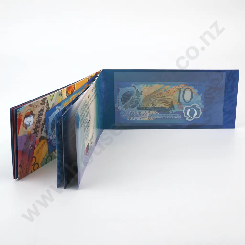 2000 $10 NOTE, BRASH TYPE VII SIGNATURE, RED SERIALS IN BOOKLET, C.V. $90 Image 1++