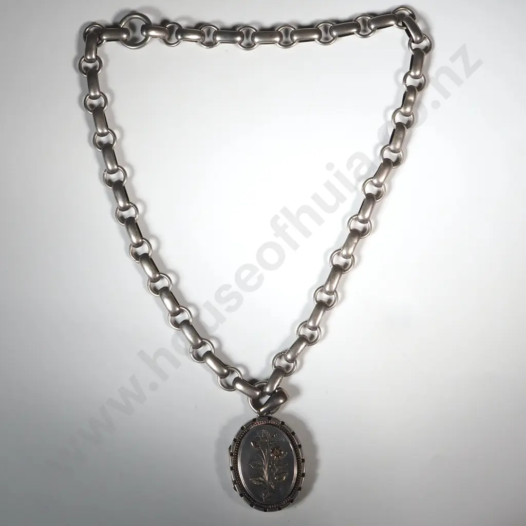 Victorian Silver Mayoral Chain & Locket Image 1++