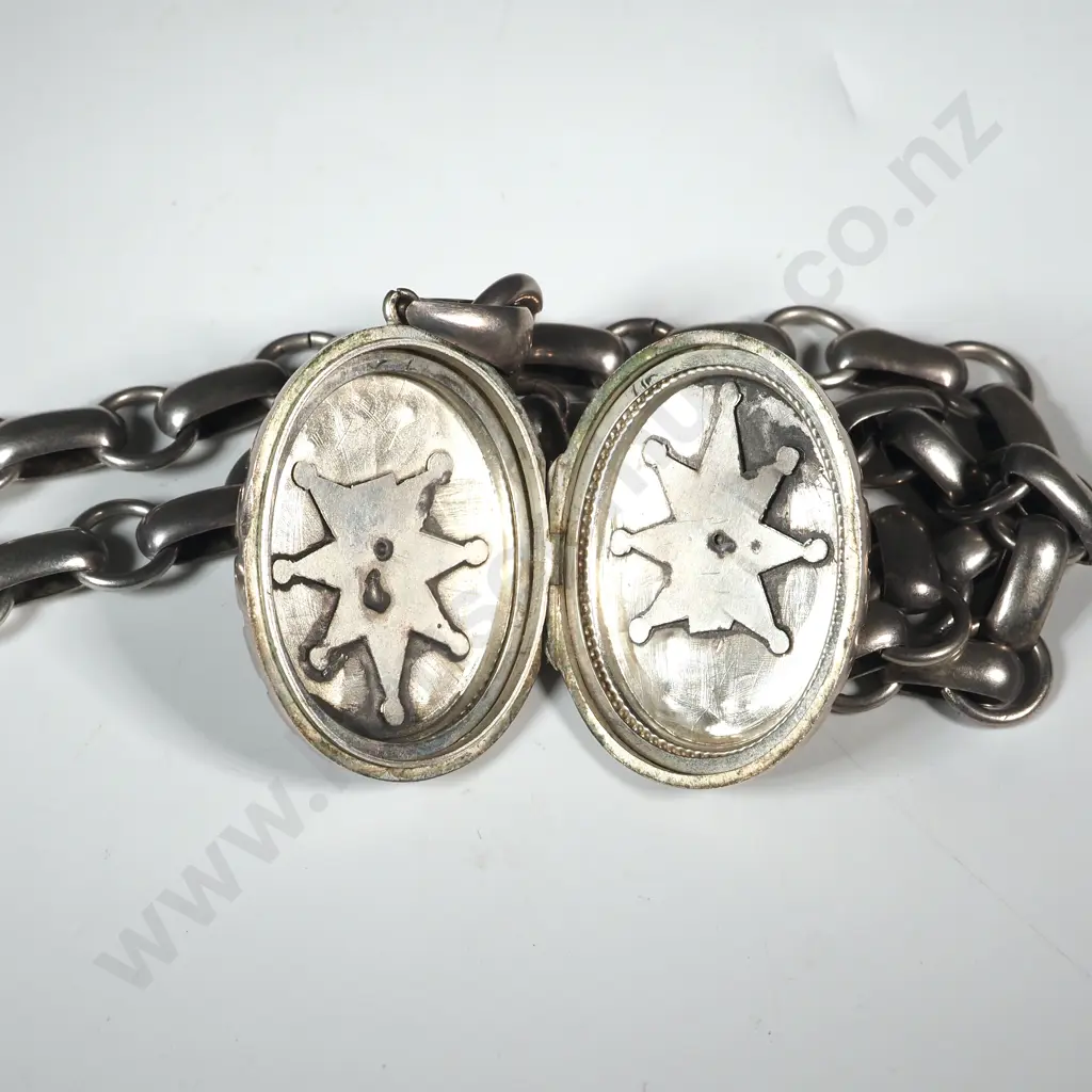 Victorian Silver Mayoral Chain & Locket Image 1++