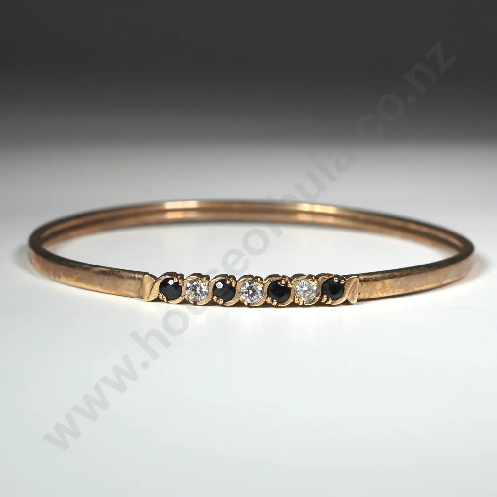 9ct Gold Hinged Bracelet w Blue & White Gems Image 1++