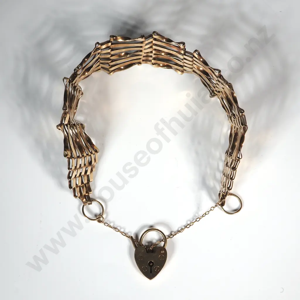 9ct Gold Gate Bracelet Image 1++