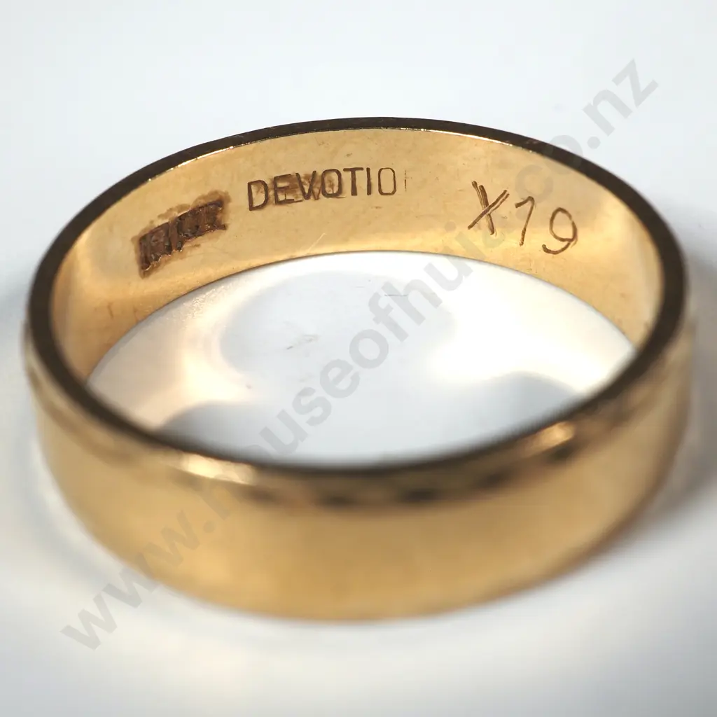 18ct Gold Wedding Band  Image 1++