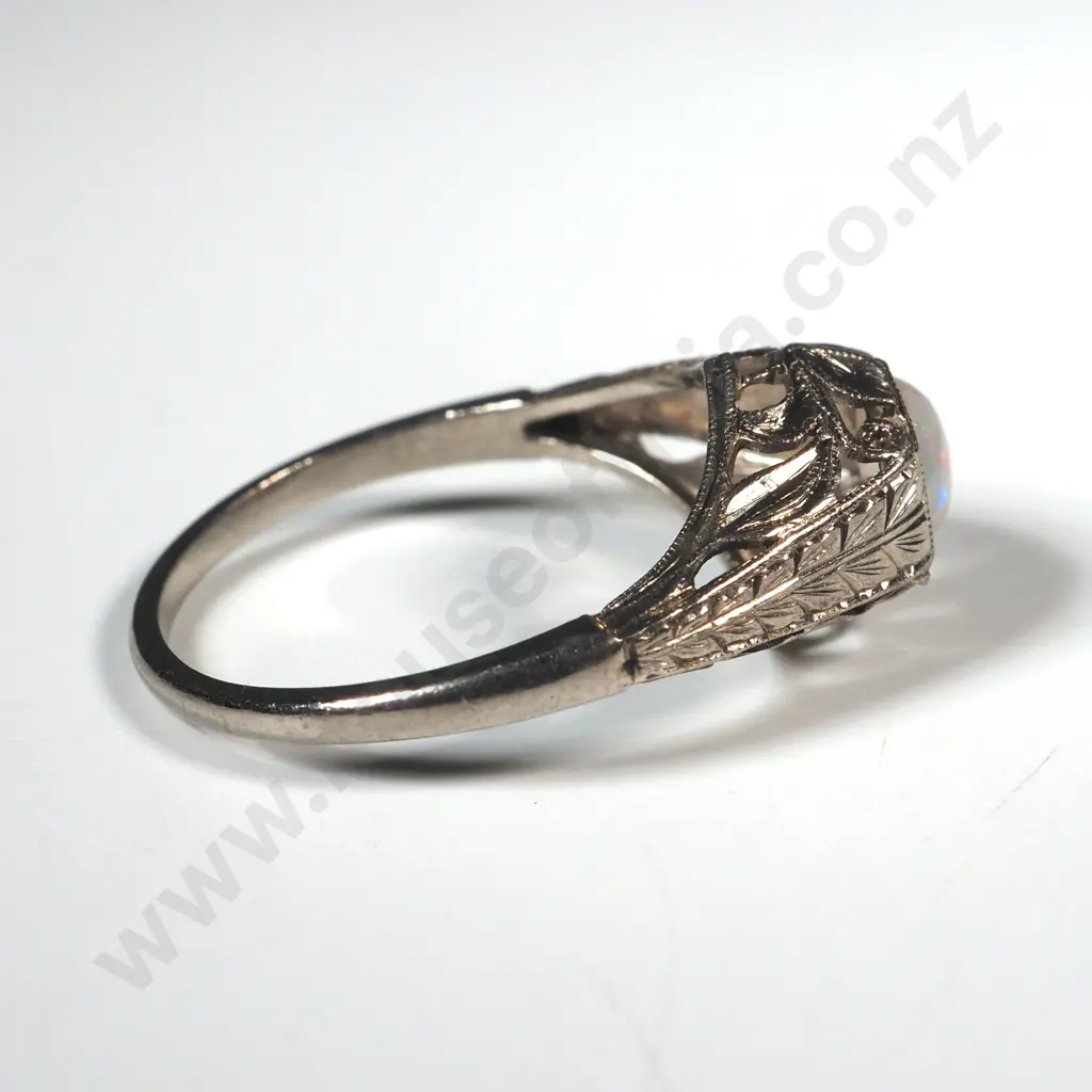 Magnificent 18ct White Gold Art Deco Opal Ring Image 1++