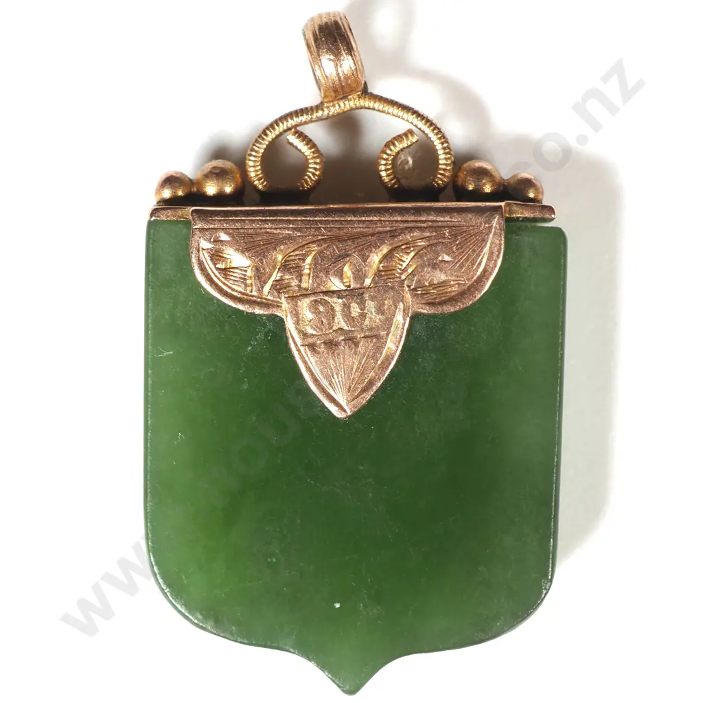 Colonial 9ct Gold & Greenstone Pendant Image 1++