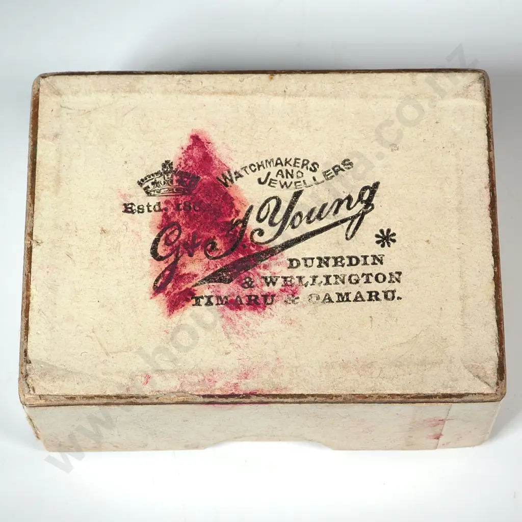 Colonial 15ct Gold Gold Bearing Quartz Pendant in GT Young Period Case Image 1++