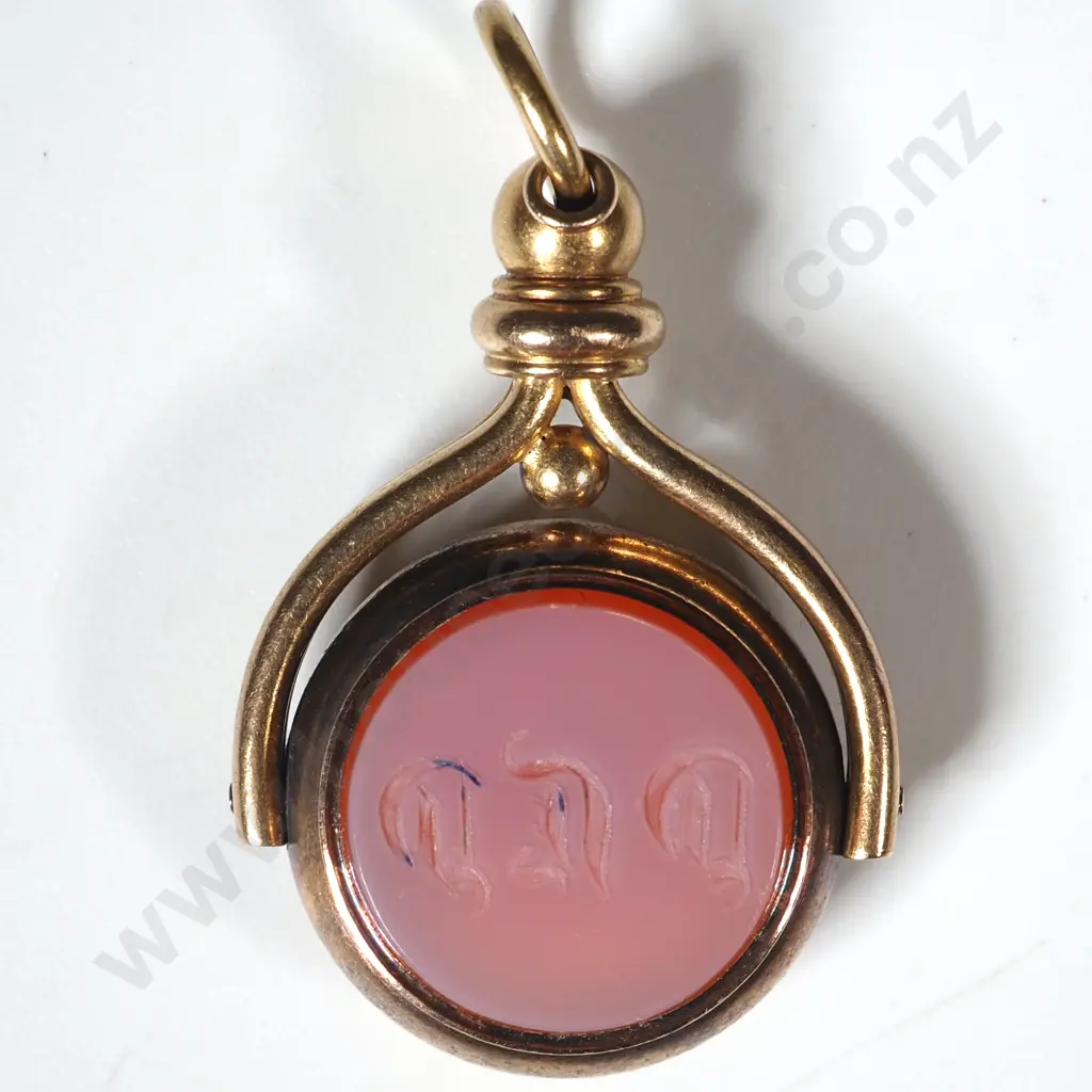 Victorian 9ct Gold Bloodstone & Carnelian Spinner Pendant Image 1++