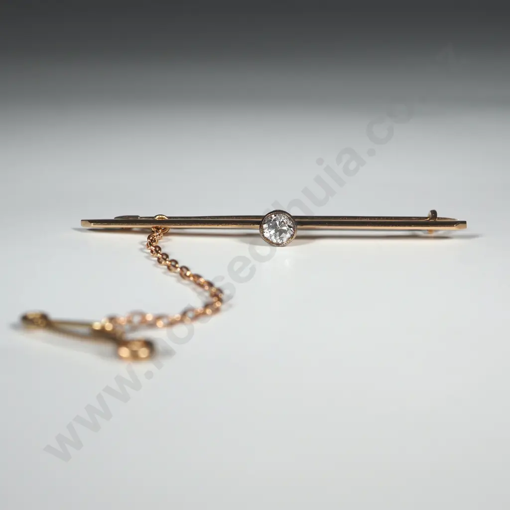 15ct Gold & Single Diamond Bar Brooch With Safety Chain Image 1++