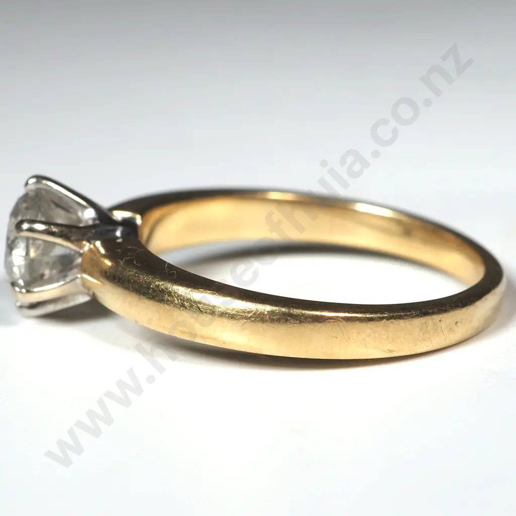 18ct Gold 1 Carat Diamond Solitarie Ring Valued at $8,000.00 Image 1++