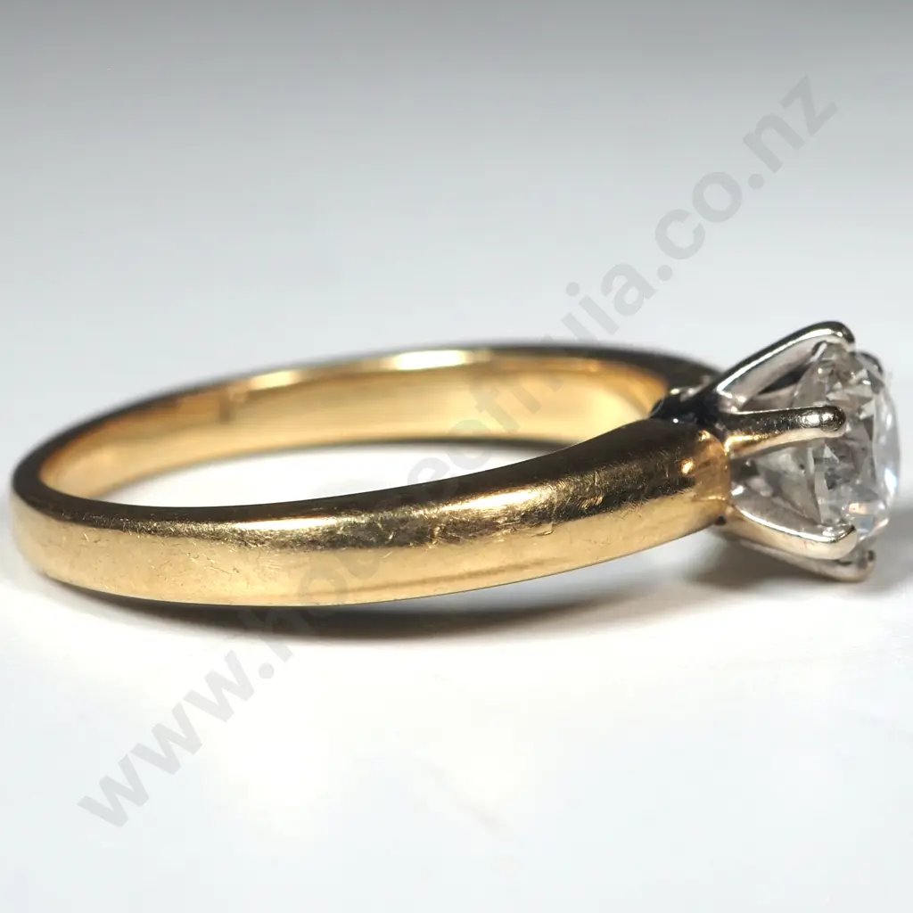 18ct Gold 1 Carat Diamond Solitarie Ring Valued at $8,000.00 Image 1++