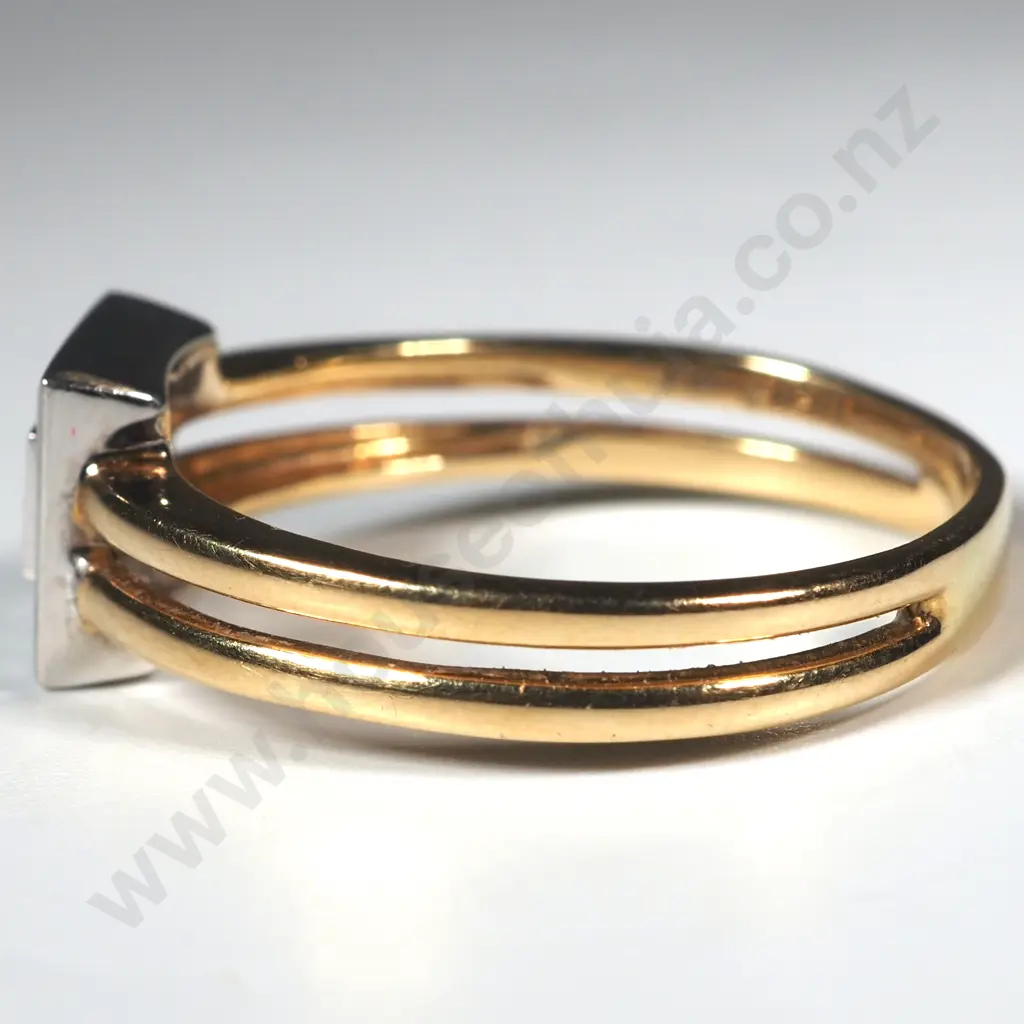 18ct Gold Princess Cut Diamond Art Deco Style Cluster Ring - Valued at $4,590.00 Image 1++