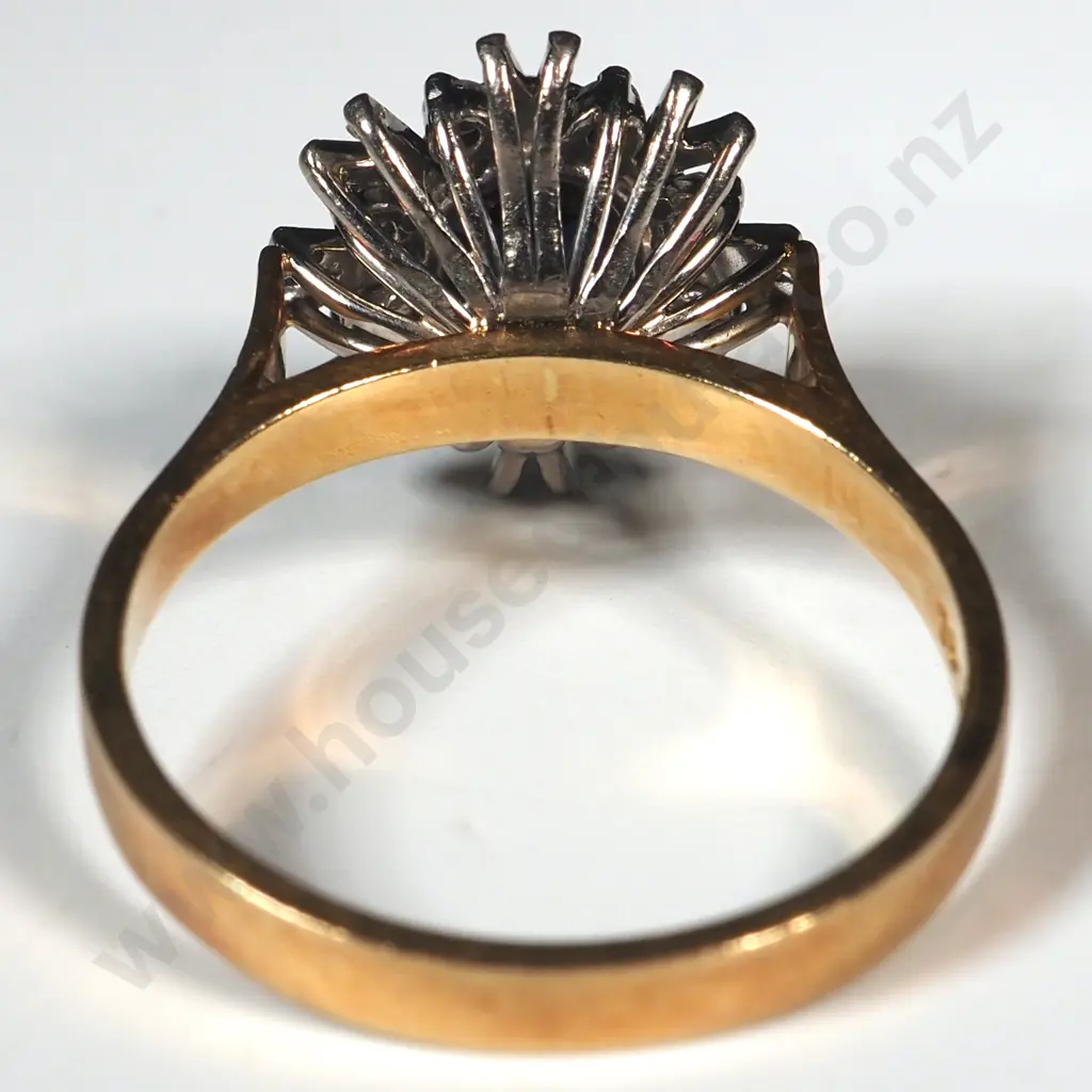 18ct Gold Sapphire & Diamond Princess Diana Style Ring - Valued at $4,990.00 Image 1++