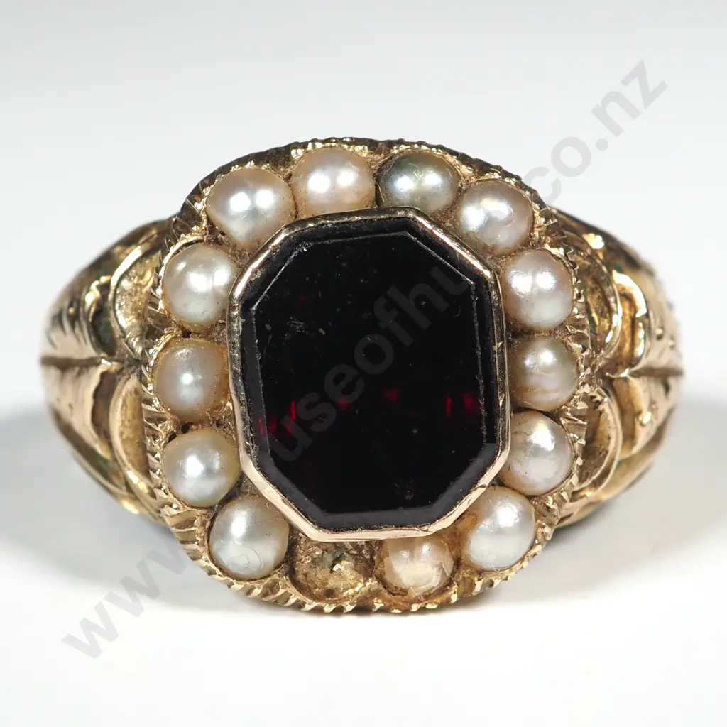 Antique Mourning Ring Rolled Gold A/F - Split Shank Image 1++