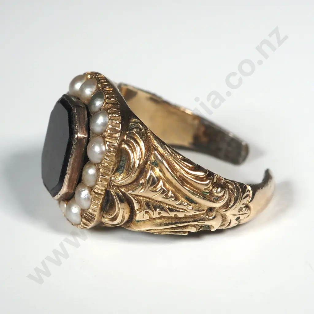Antique Mourning Ring Rolled Gold A/F - Split Shank Image 1++