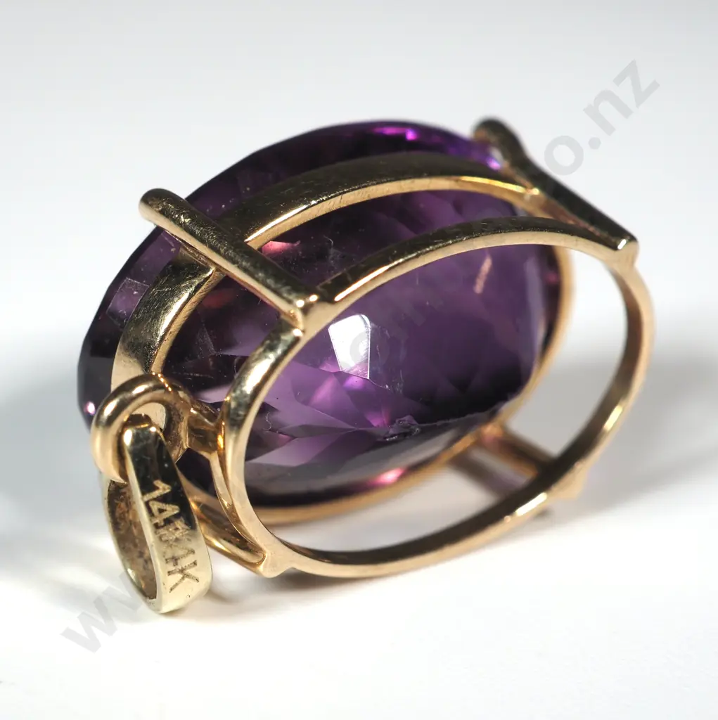 14ct Gold & Amethyst Faceted Pendant  Image 1++