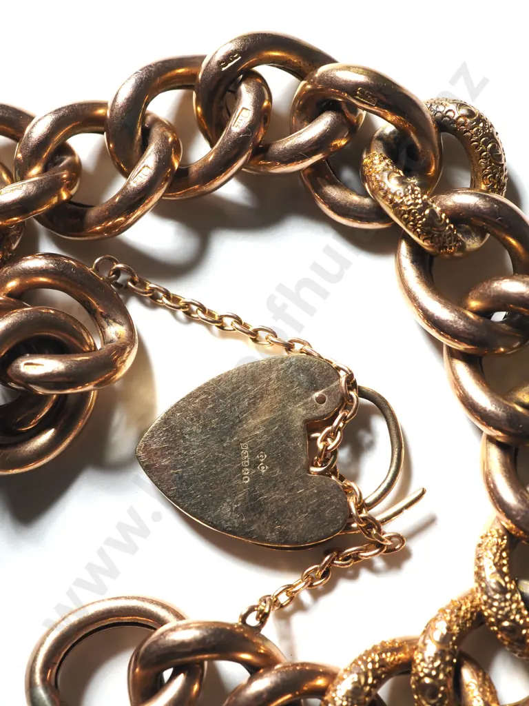 Antique 9ct Rose Gold Heart Bracelet Image 1++