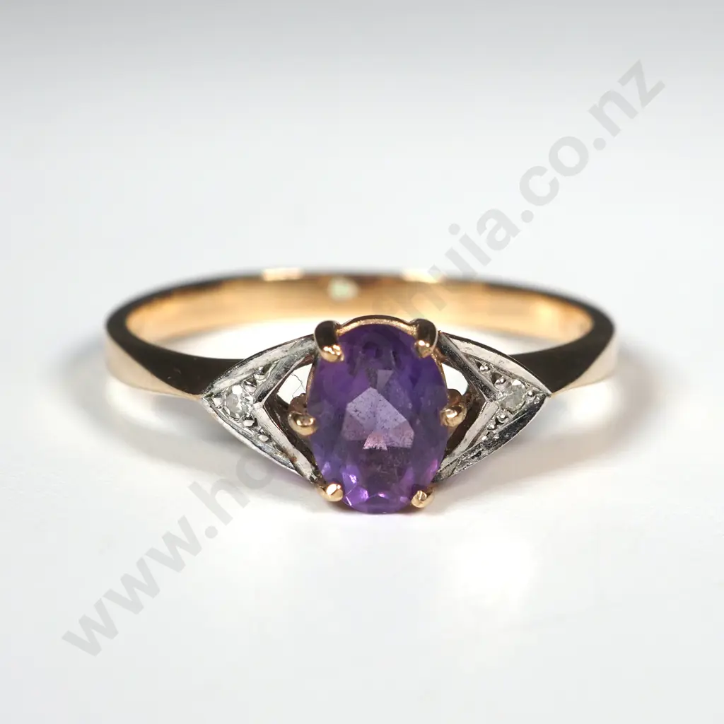 9ct Gold, Amethyst & Diamond Ring Image 1++