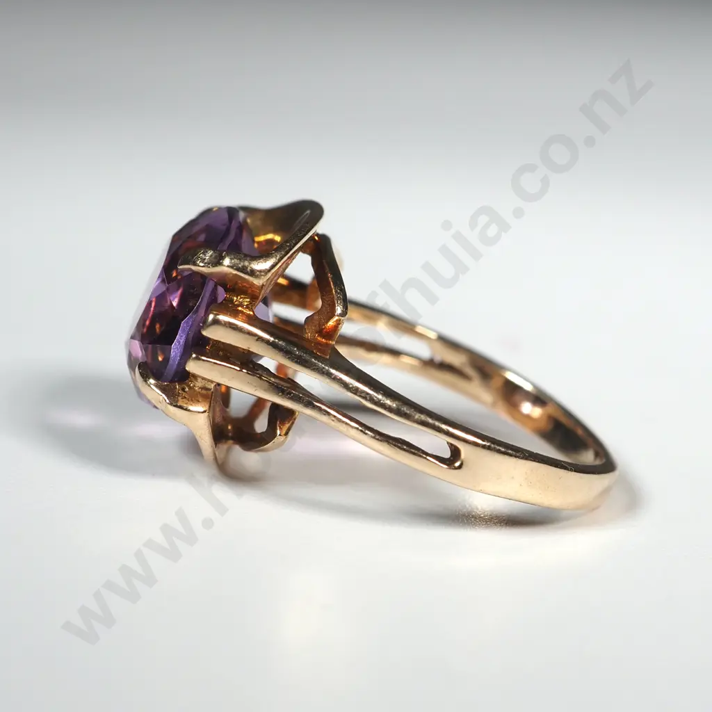 9ct Gold Amethyst Ring Image 1++
