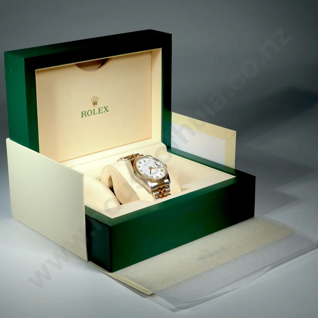 Rolex Datejust 16233 in Steel & 18ct Gold in Original Box Image 1++