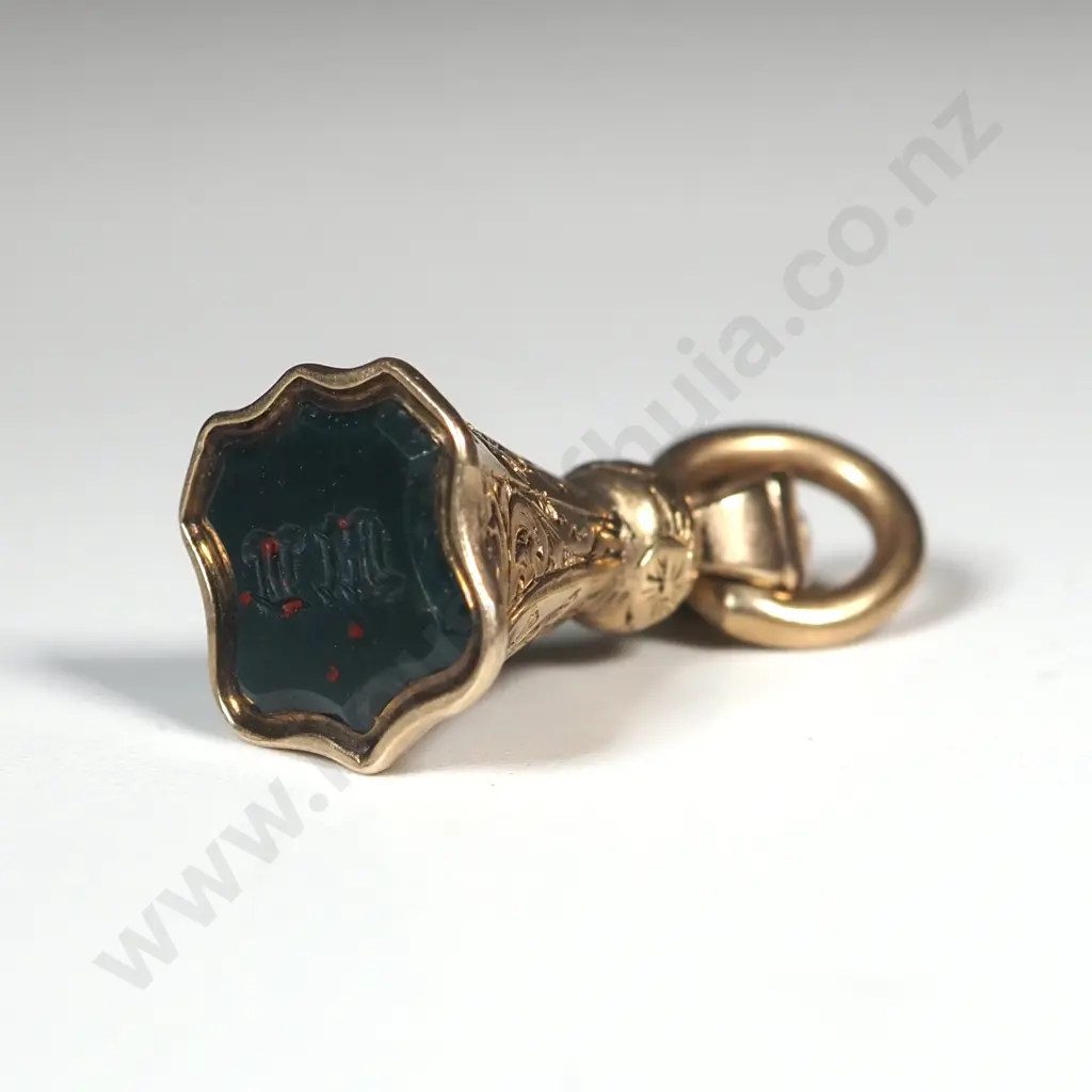 Victorian 9ct gold (tested) bloodstone seal initials MT Image 1++