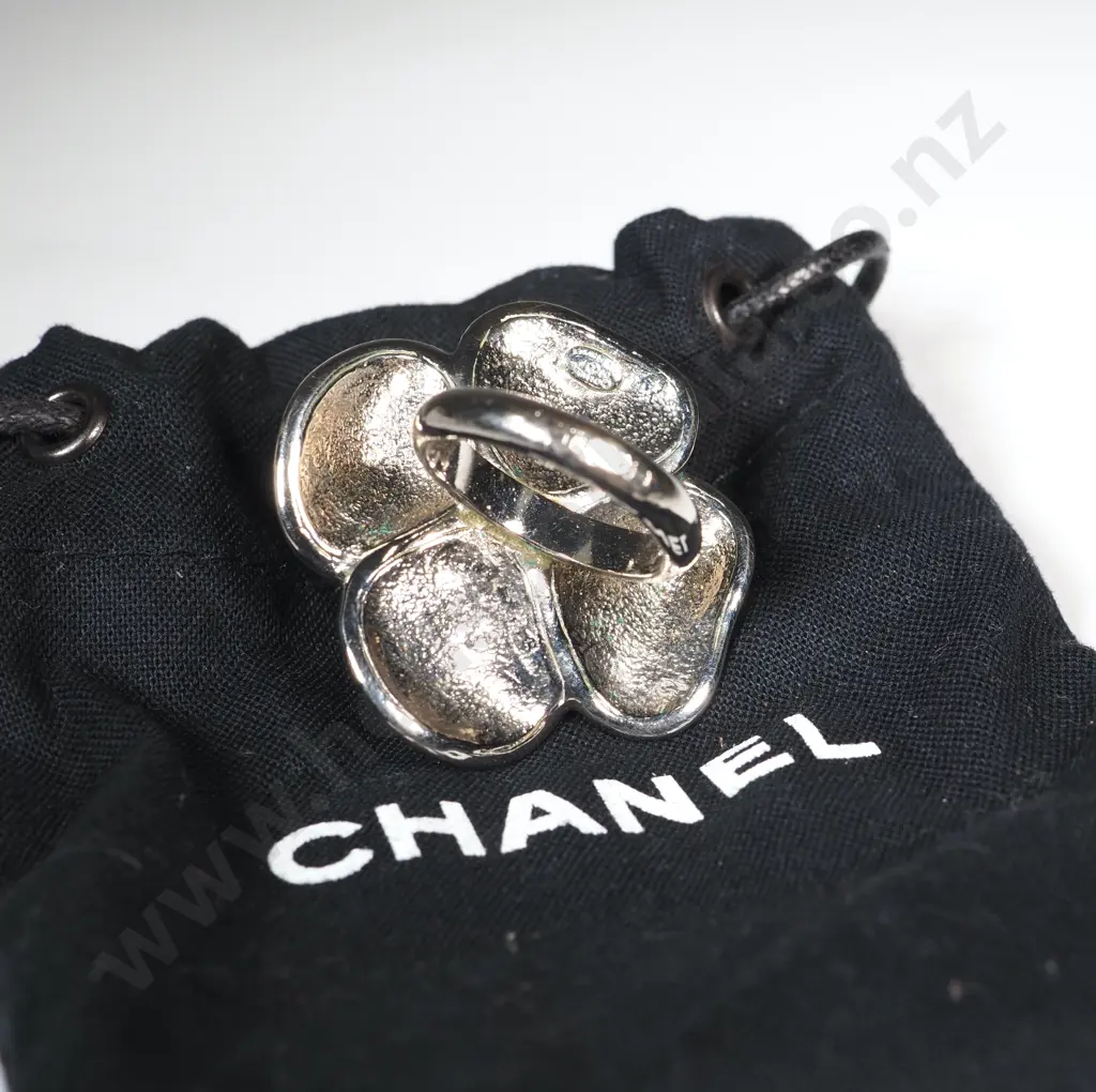 Vintage Chanel Ring In the Form of A Flower. Stamped  Image 1++