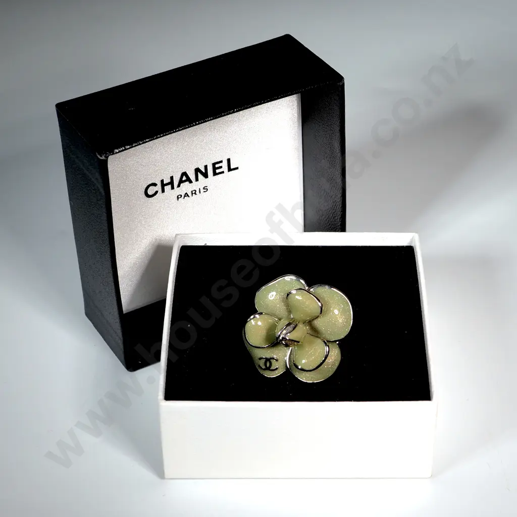 Vintage Chanel Ring In the Form of A Flower. Stamped  Image 1++