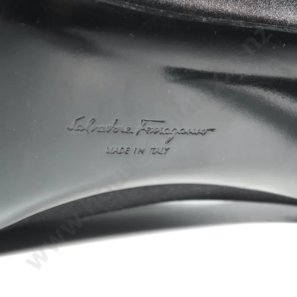 Pair of Ferragamo Stilettos - Size 10 1/2 b Image 1++