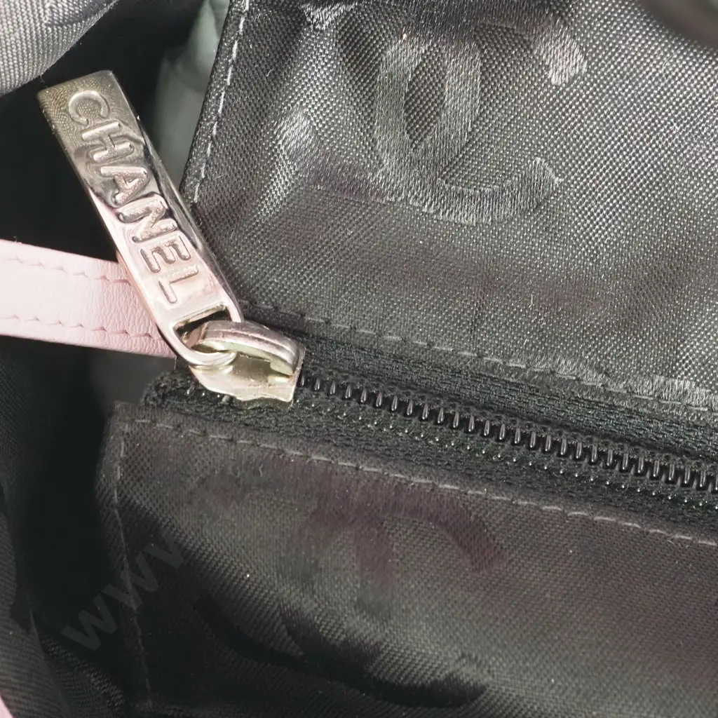 CHANEL Quilted Leather Cambon Ligne Large Tote Bag in Pink/Black Image 1++