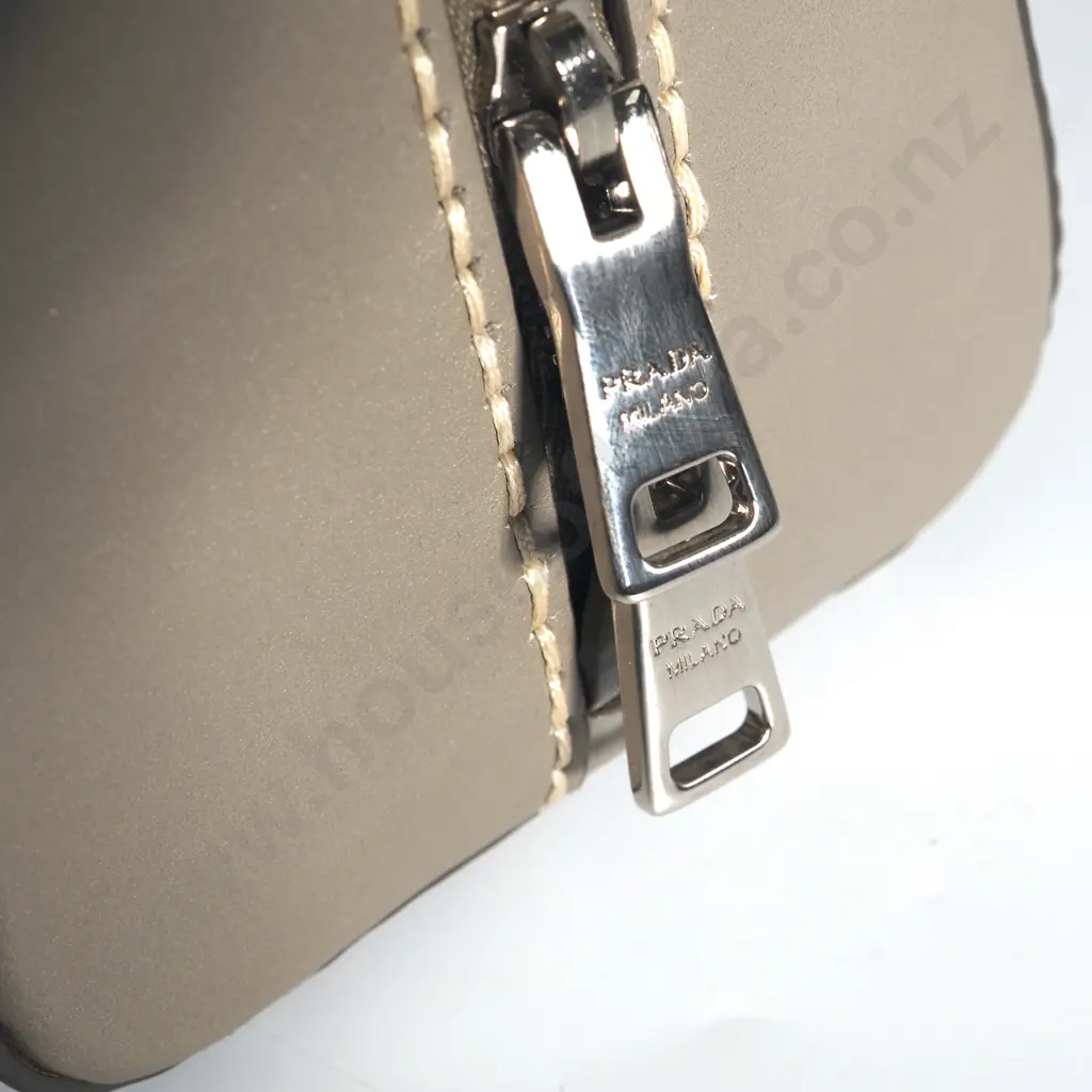 PRADA Tricolor Bauletto Vitello Leather Satchel Image 1++