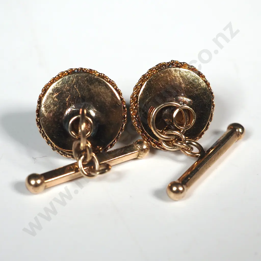 Pair Of Gold Bearing Quartz Cufflinks. Image 1++